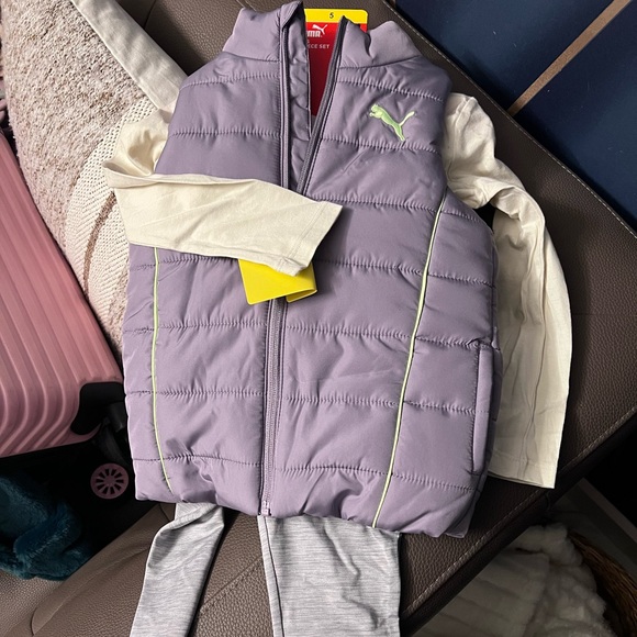 Girls 3 Piece Puma Outfit - Picture 2 of 2